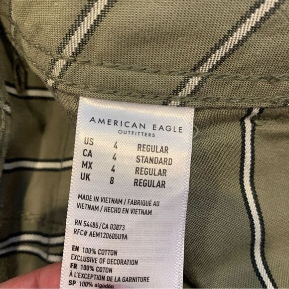 American Eagle Olive Green pin stripe Cropped Pants Size 4 - Picture 9 of 10